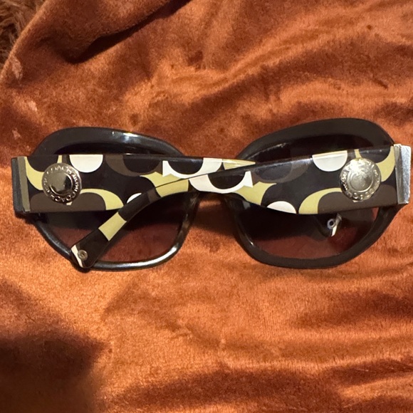 Coach Black and Brown Sunglasses - Picture 2 of 4